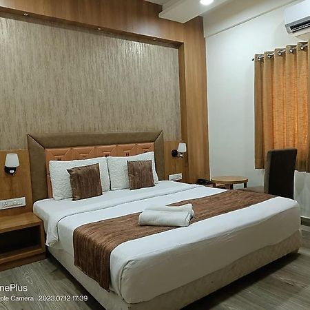 Hotel Aerocity Golden Close To New Delhi Airport Eksteriør bilde