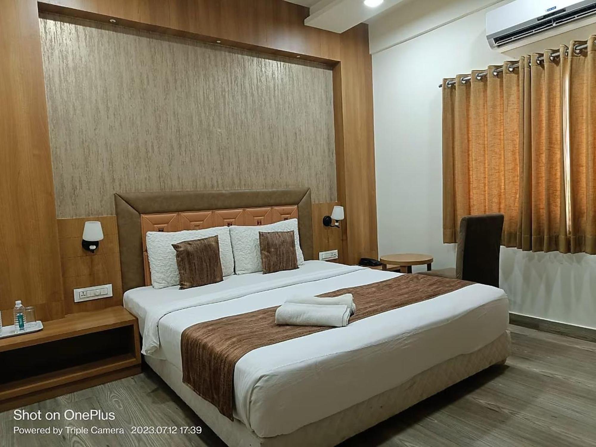Hotel Aerocity Golden Close To New Delhi Airport Eksteriør bilde