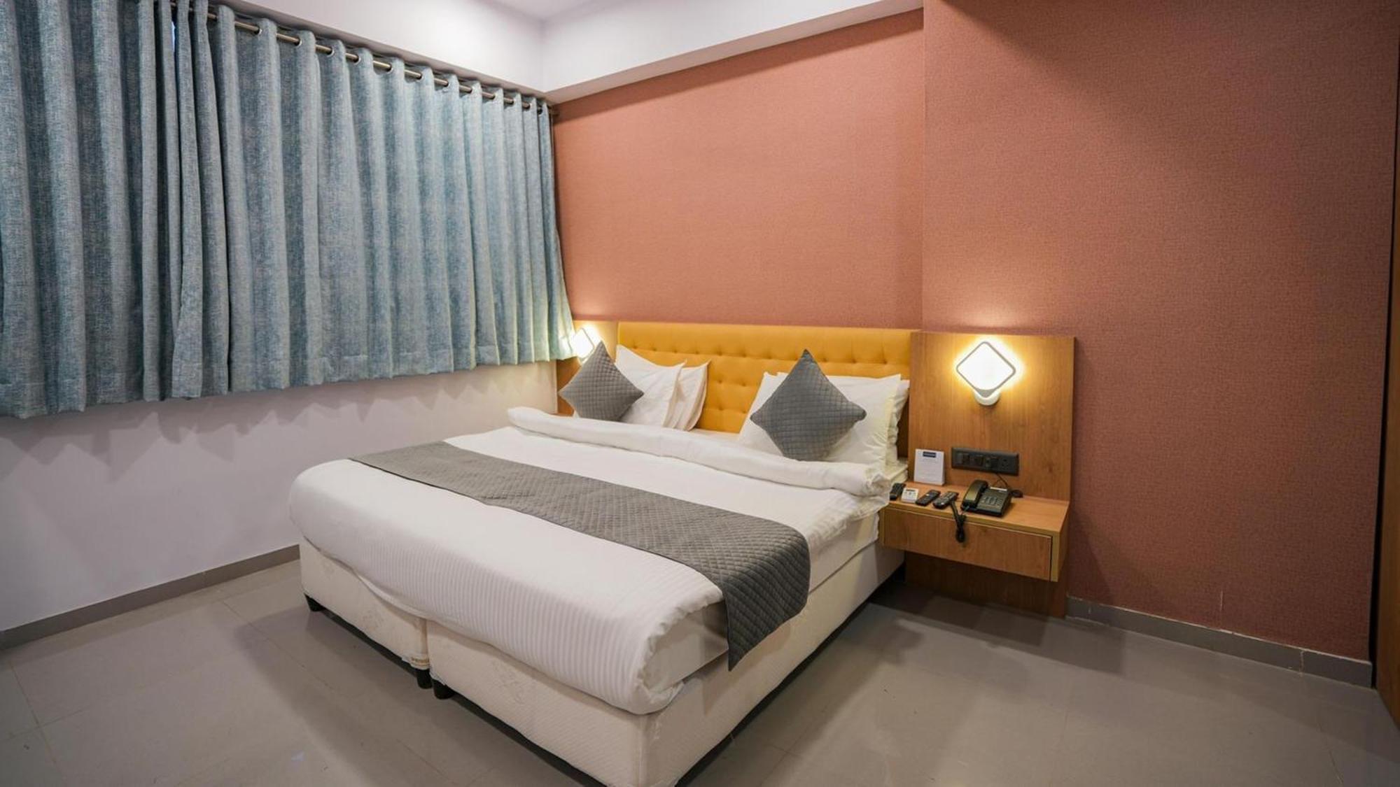 Hotel Aerocity Golden Close To New Delhi Airport Eksteriør bilde