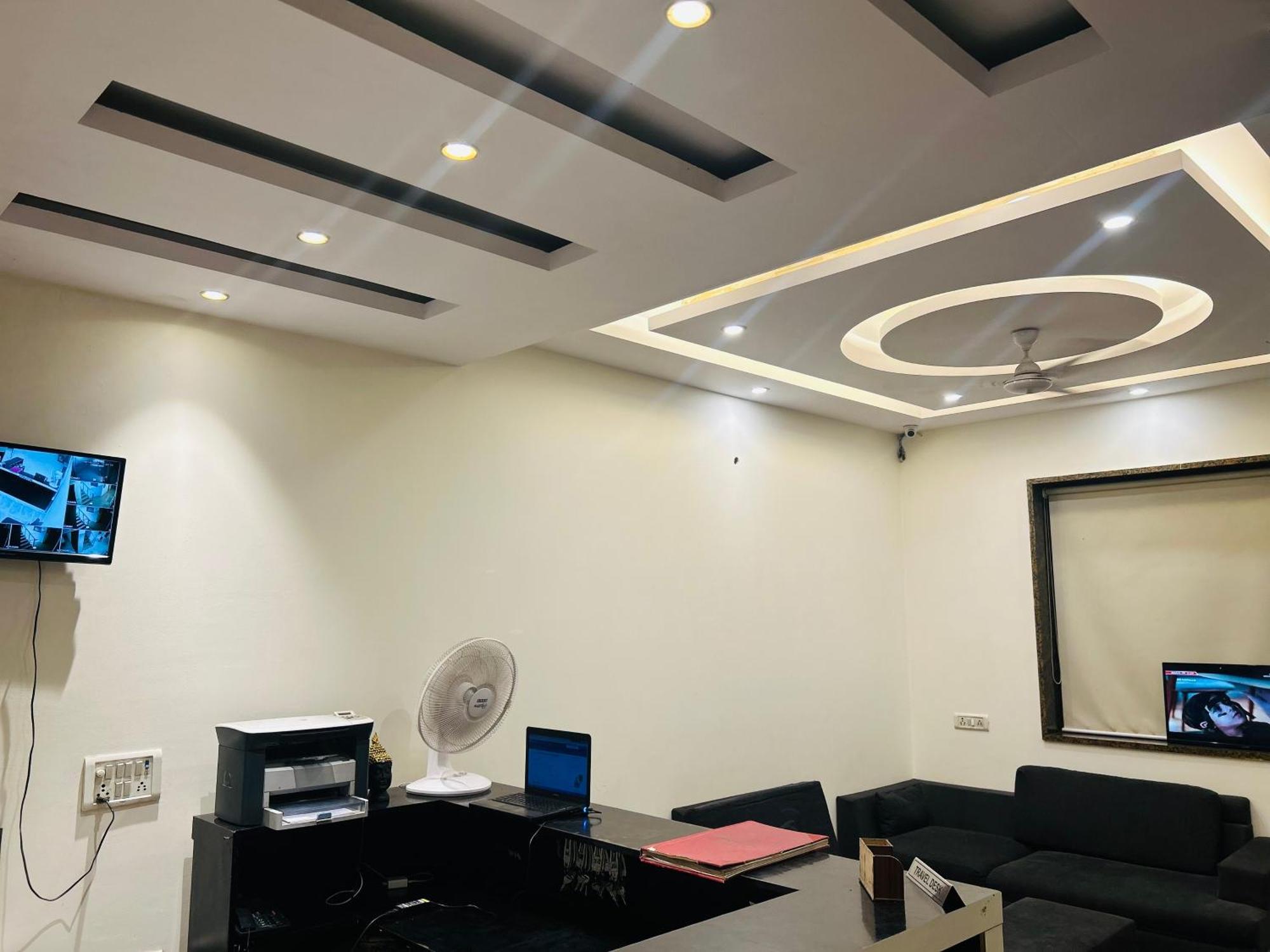 Hotel Aerocity Golden Close To New Delhi Airport Eksteriør bilde
