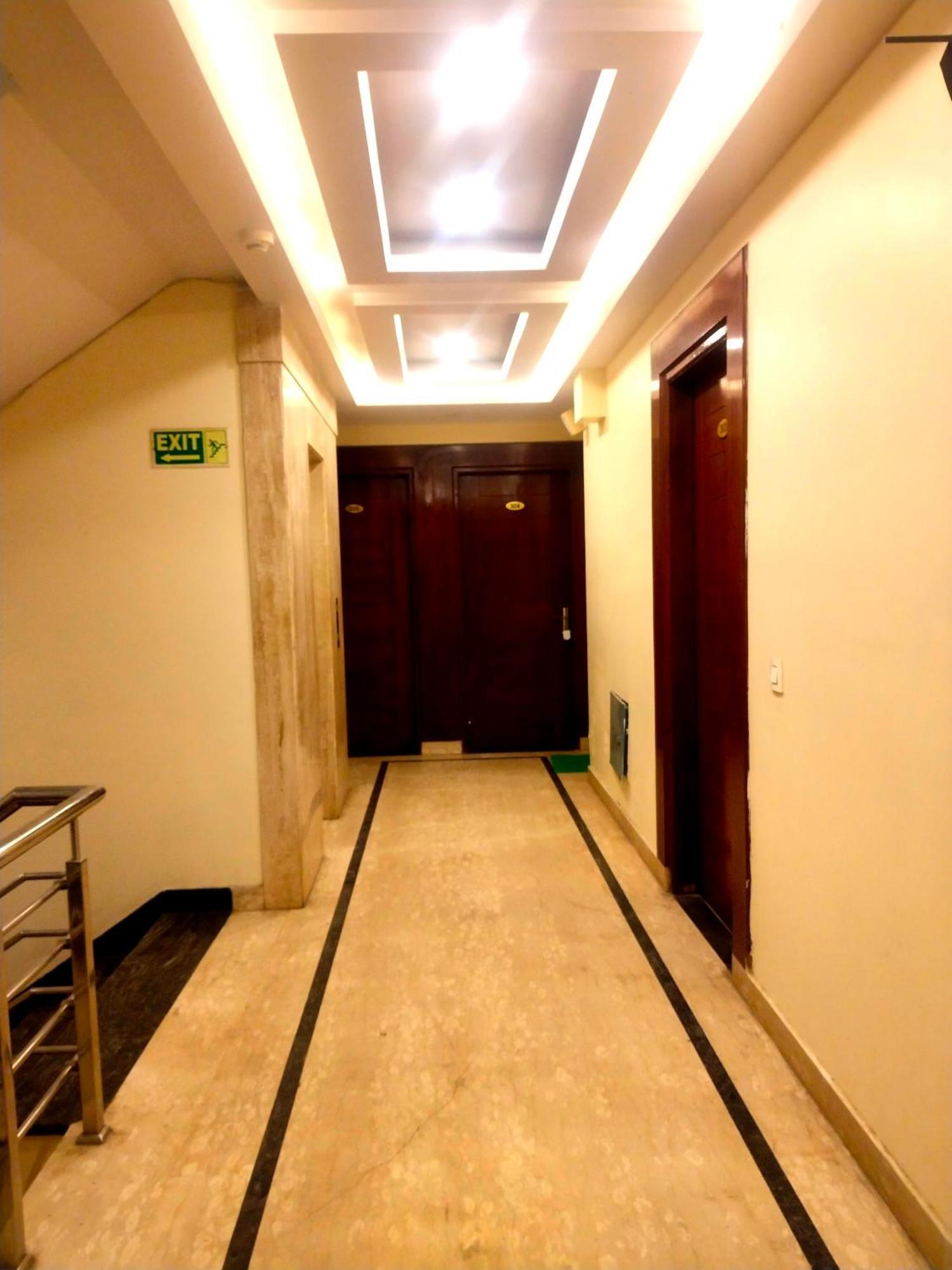 Hotel Aerocity Golden Close To New Delhi Airport Eksteriør bilde