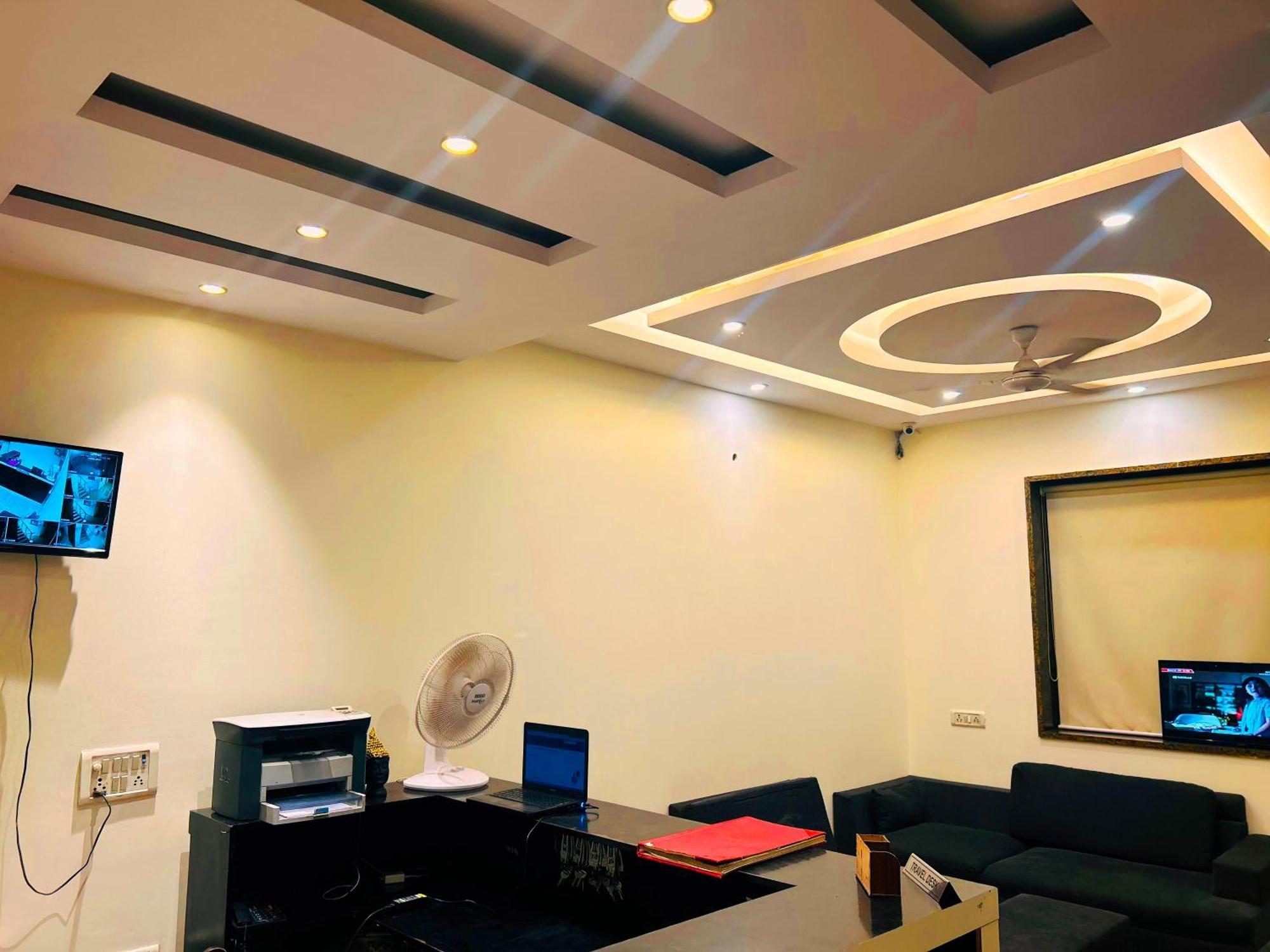 Hotel Aerocity Golden Close To New Delhi Airport Eksteriør bilde