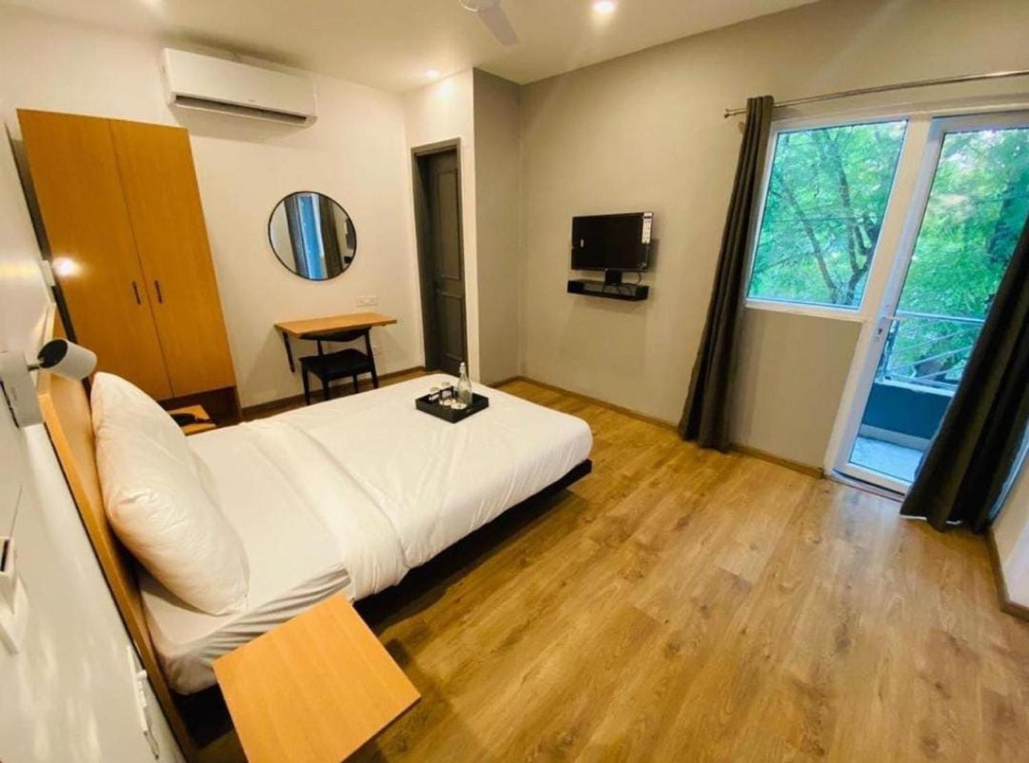 Hotel Aerocity Golden Close To New Delhi Airport Eksteriør bilde